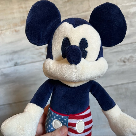 Disney Parks Patriotic Mickey Mouse - Picture 4 of 9